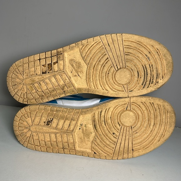 Air Jordan 1 Mid GS Aqua tone Blue and White Sneakers - Picture 6 of 7